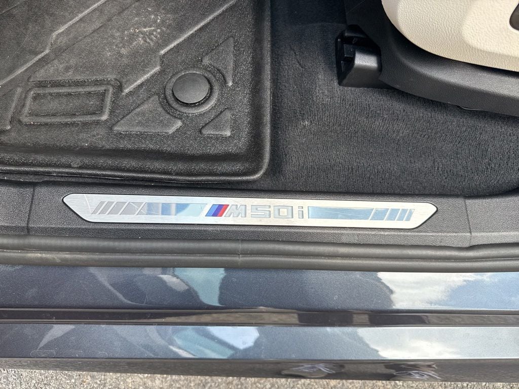 2021 BMW X5 M50i