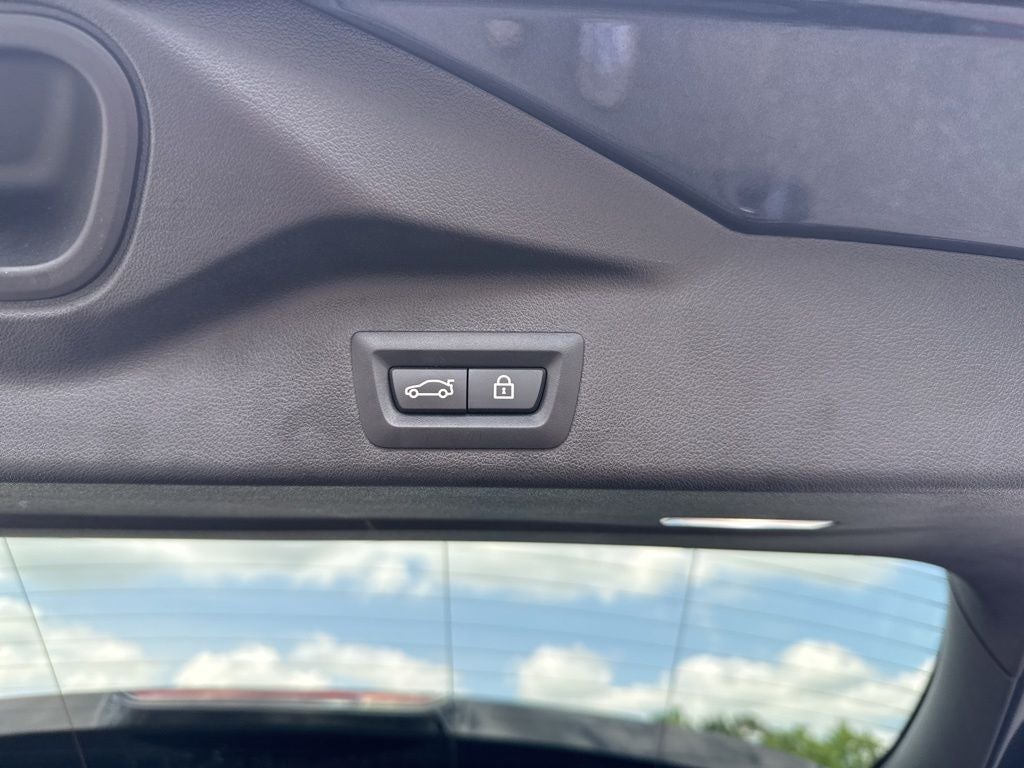 2021 BMW X5 M50i