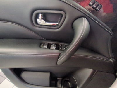 2023 INFINITI QX80 LUXE 4WD