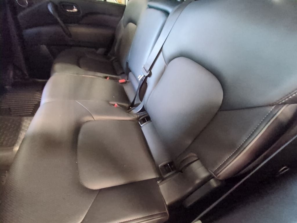 2023 INFINITI QX80 LUXE 4WD