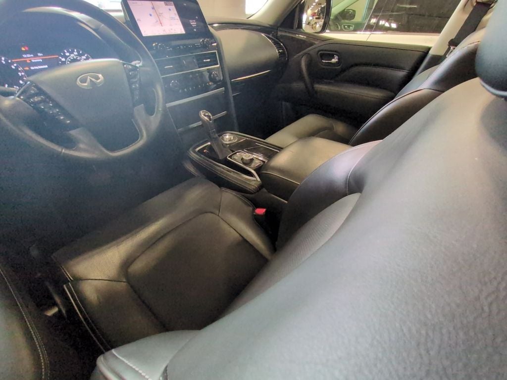 2023 INFINITI QX80 LUXE 4WD