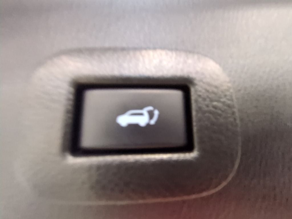 2023 INFINITI QX80 LUXE 4WD