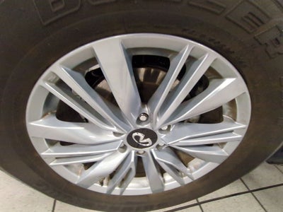 2024 INFINITI QX80 LUXE 4WD