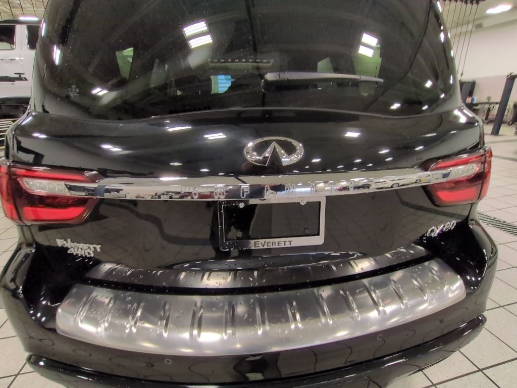 2024 INFINITI QX80 LUXE 4WD
