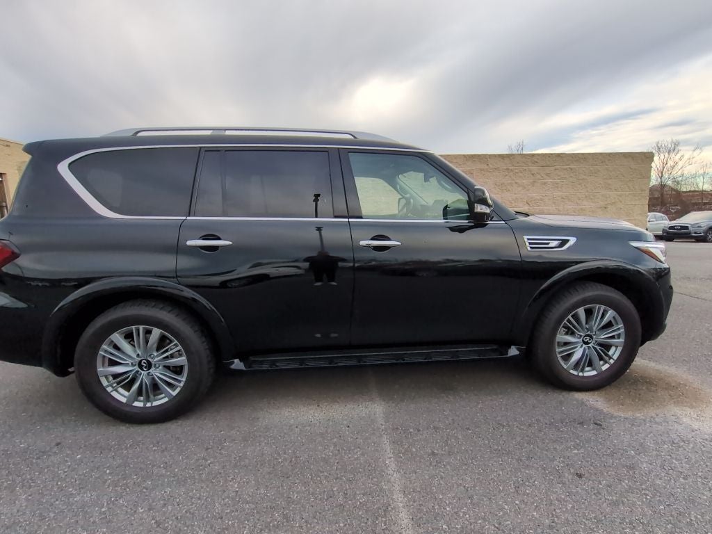 2024 INFINITI QX80 LUXE 4WD