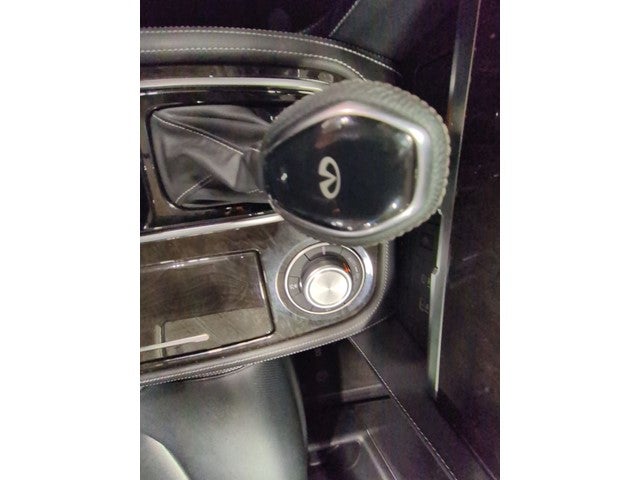 2024 INFINITI QX80 LUXE 4WD