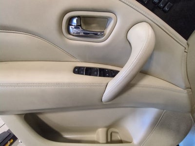 2022 INFINITI QX80 LUXE