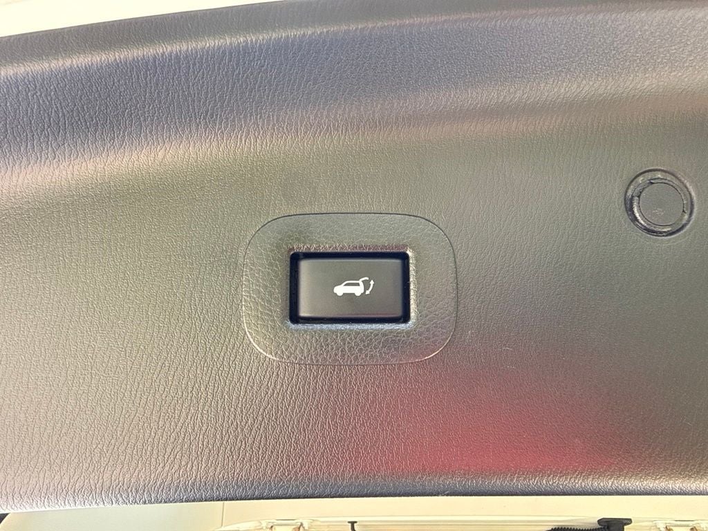 2022 INFINITI QX80 LUXE 2WD