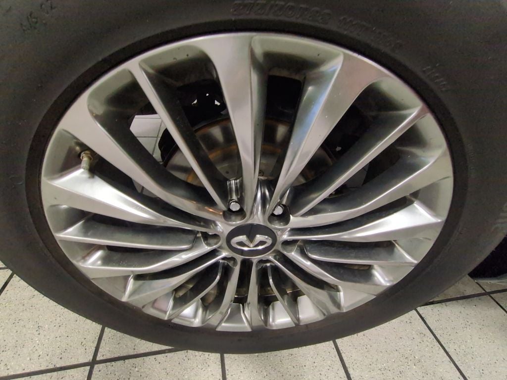 2019 INFINITI QX80 LUXE