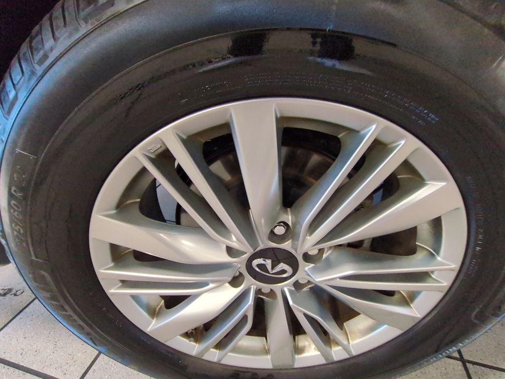 2019 INFINITI QX80 LUXE