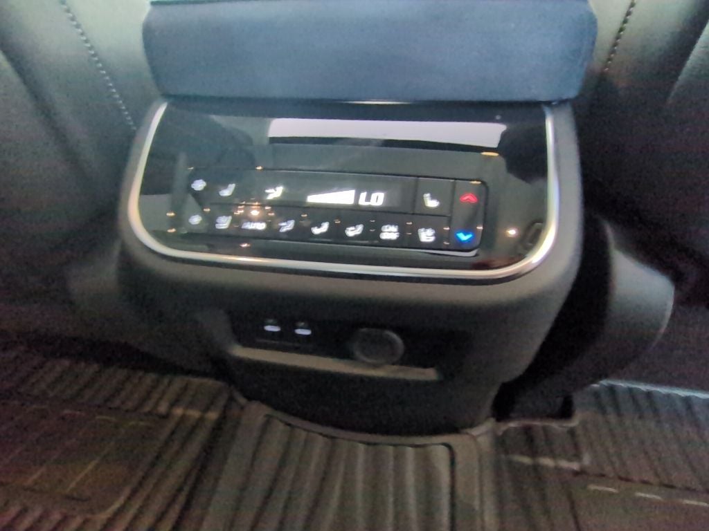 2027 INFINITI QX80 Luxe 2WD