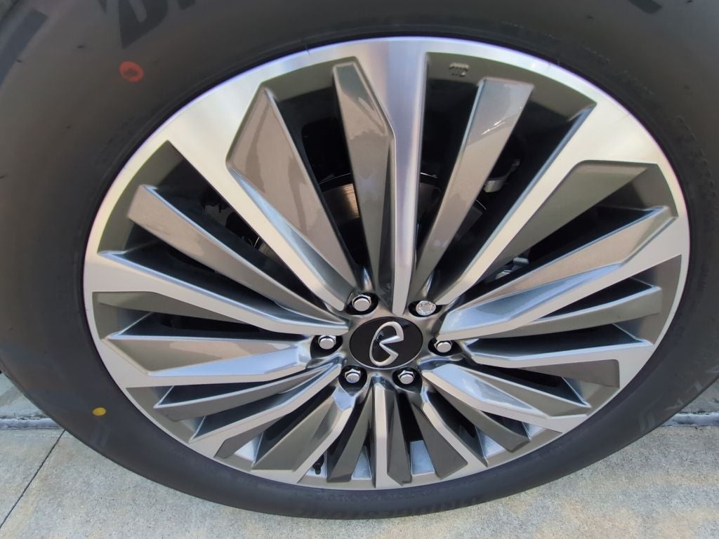 2027 INFINITI QX80 Luxe 2WD