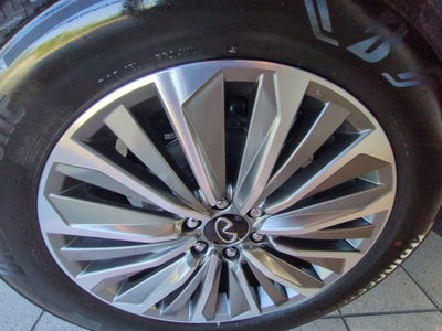 2027 INFINITI QX80 Luxe 2WD