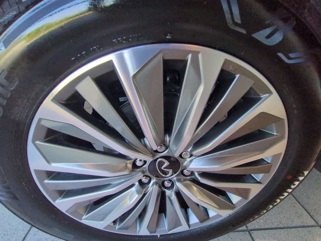2027 INFINITI QX80 Luxe 2WD