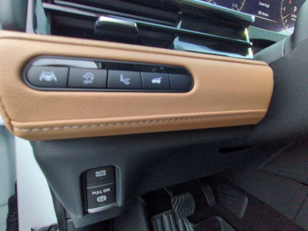 2027 INFINITI QX80 Luxe 2WD