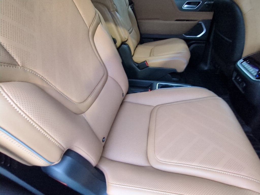 2027 INFINITI QX80 Luxe 2WD