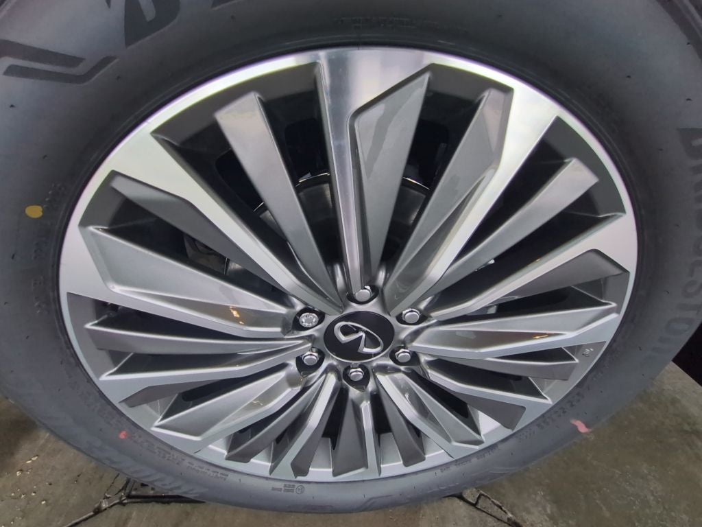 2027 INFINITI QX80 Luxe 2WD