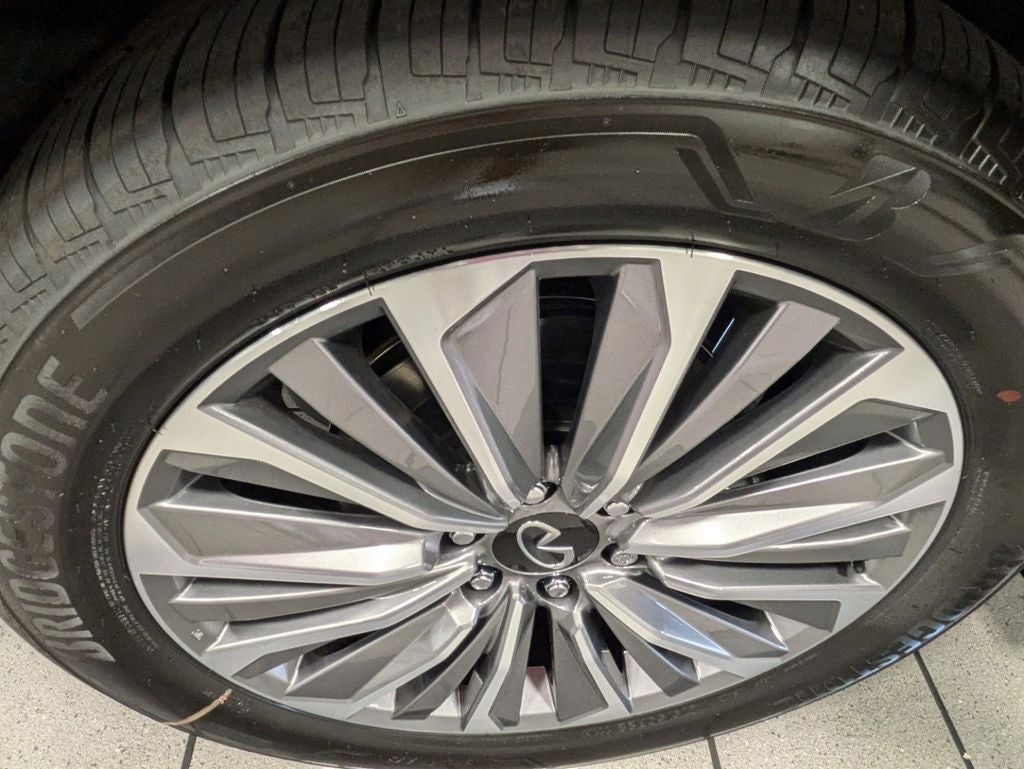 2025 INFINITI QX80 Luxe 2WD