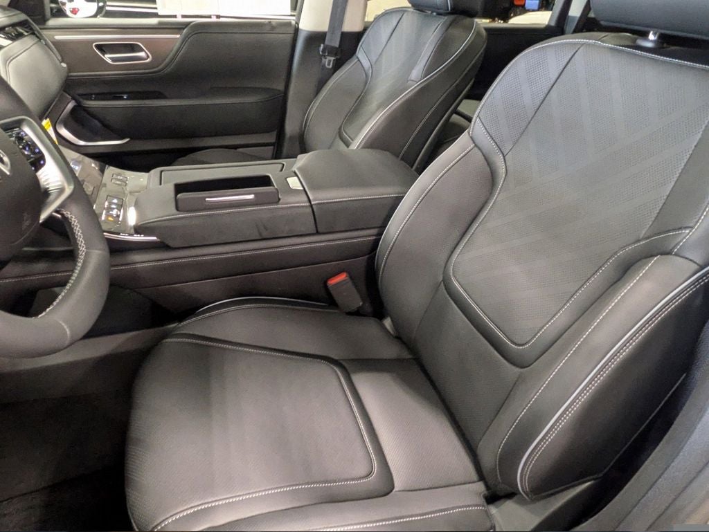 2025 INFINITI QX80 Luxe 2WD