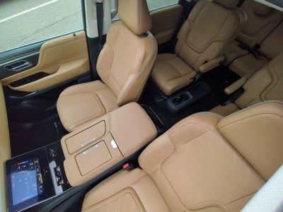 2025 INFINITI QX80 LUXE