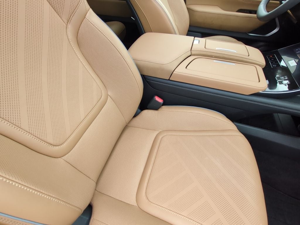 2025 INFINITI QX80 Luxe 2WD