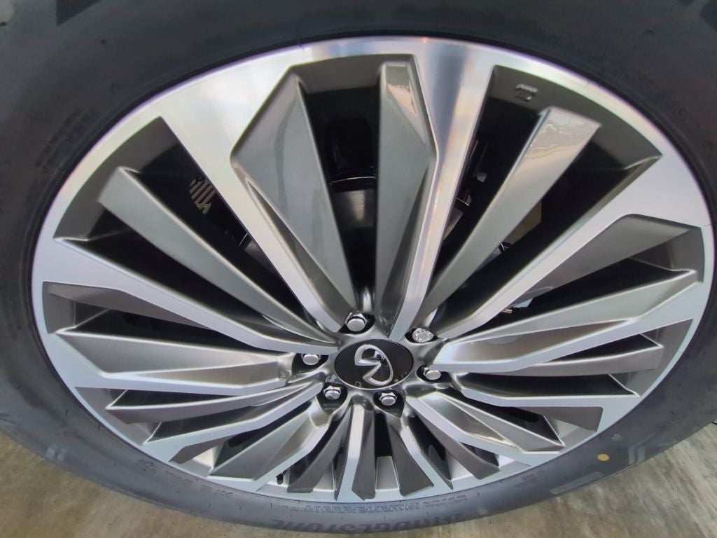 2027 INFINITI QX80 Luxe 2WD