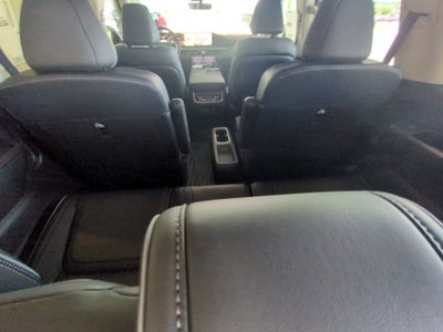 2027 INFINITI QX80 Luxe 2WD