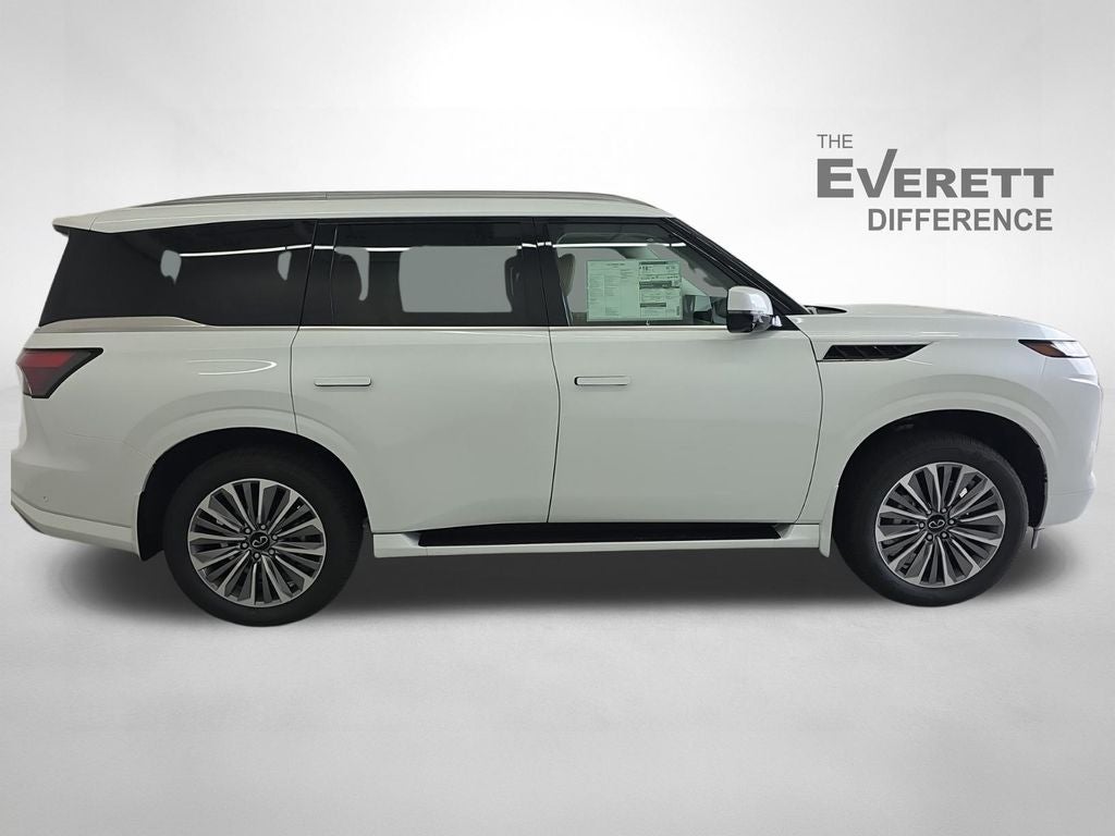 2026 INFINITI QX80 LUXE