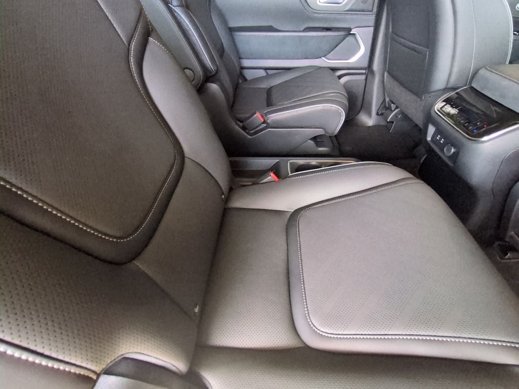 2027 INFINITI QX80 LUXE
