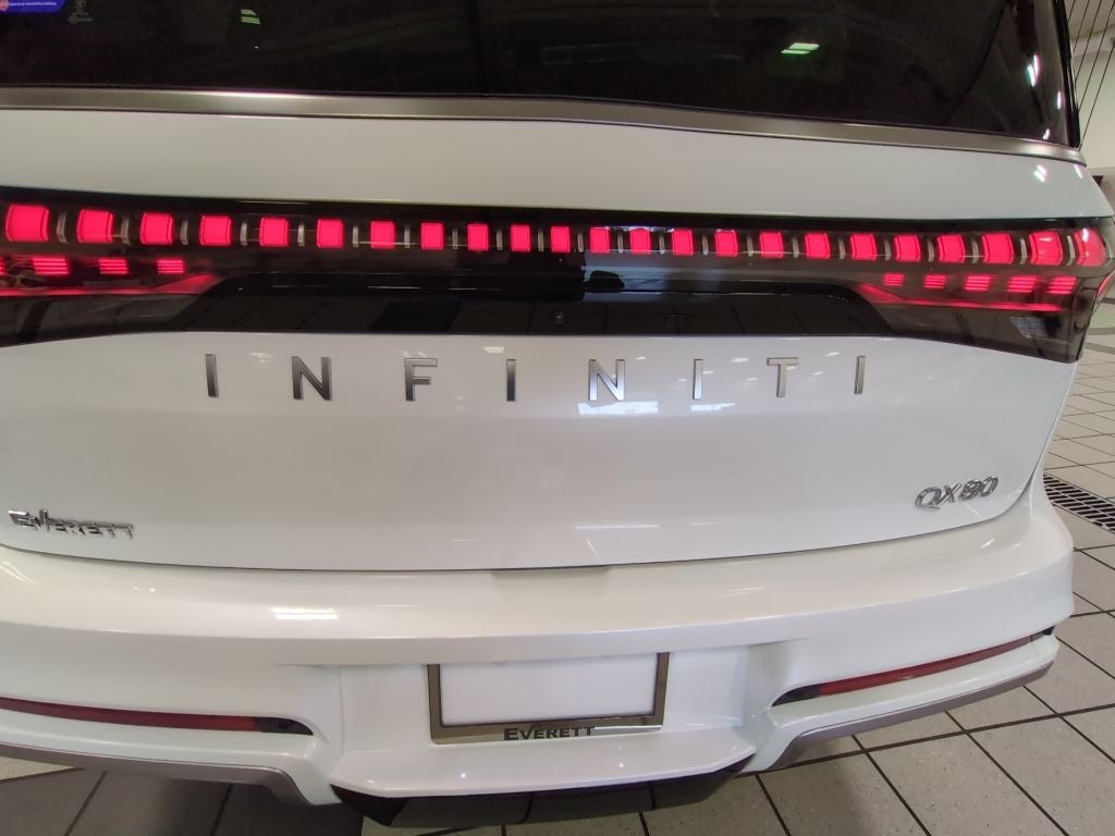 2026 INFINITI QX80 Luxe 2WD