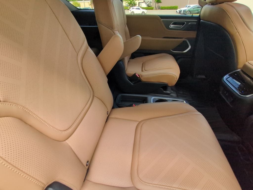 2027 INFINITI QX80 Luxe 4WD