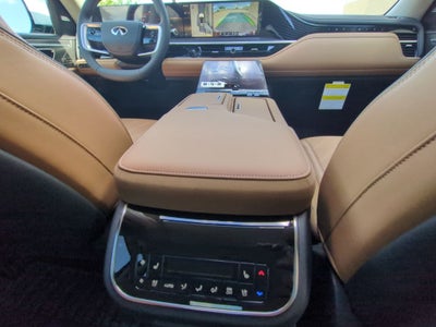 2027 INFINITI QX80 Luxe 4WD