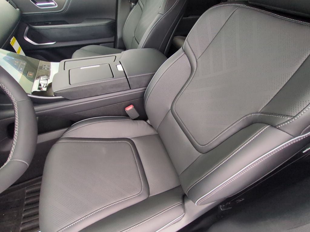 2027 INFINITI QX80 Luxe 4WD