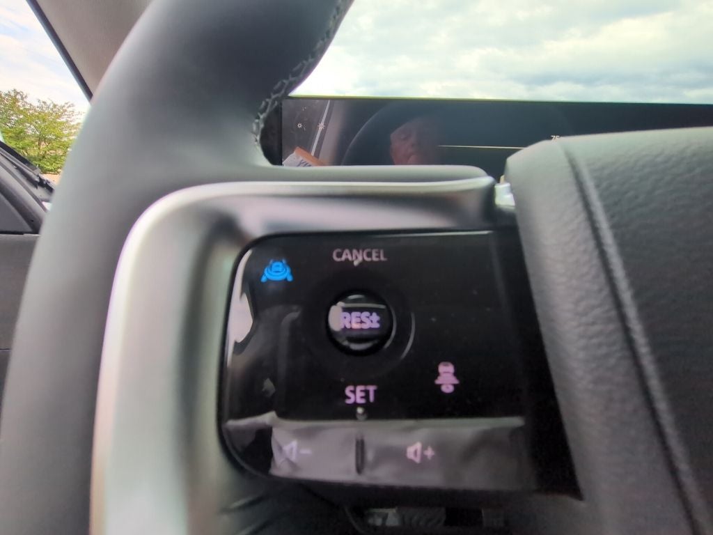 2027 INFINITI QX80 Luxe 4WD