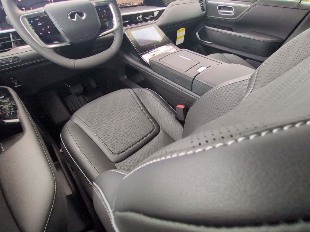 2027 INFINITI QX80 Luxe 4WD