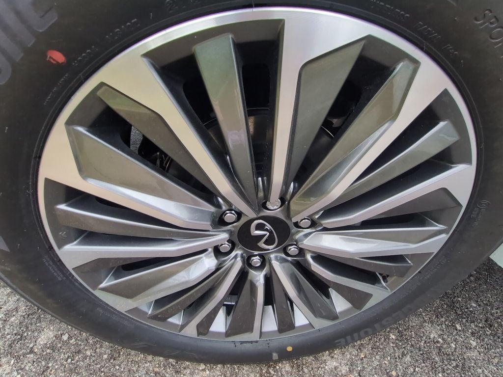 2027 INFINITI QX80 Luxe 4WD