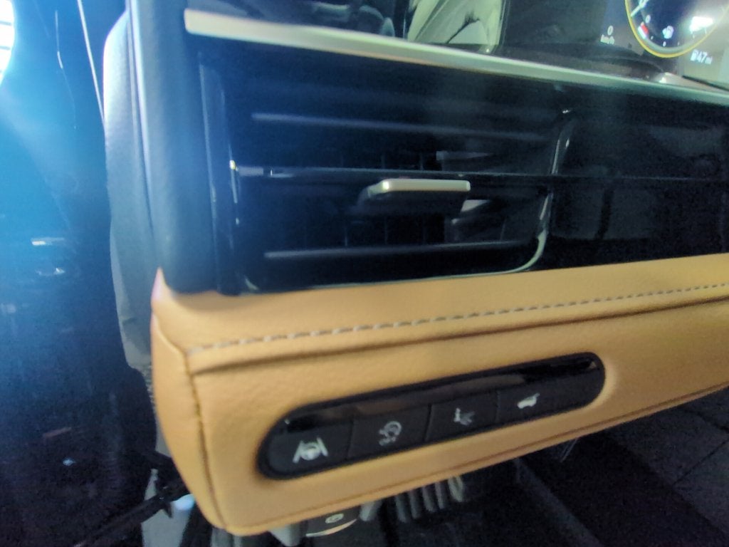 2027 INFINITI QX80 Luxe 4WD