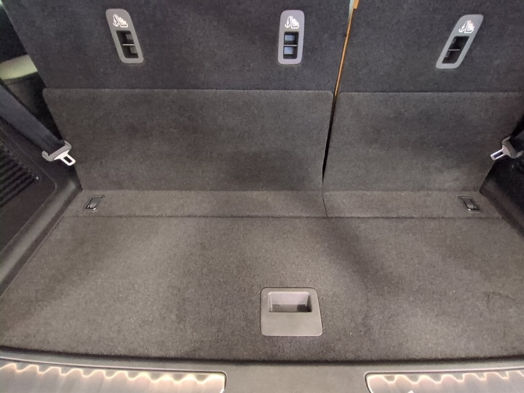 2027 INFINITI QX80 Luxe 4WD