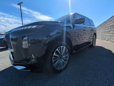 2027 INFINITI QX80 Luxe 4WD