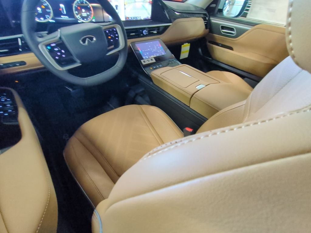 2026 INFINITI QX80 LUXE