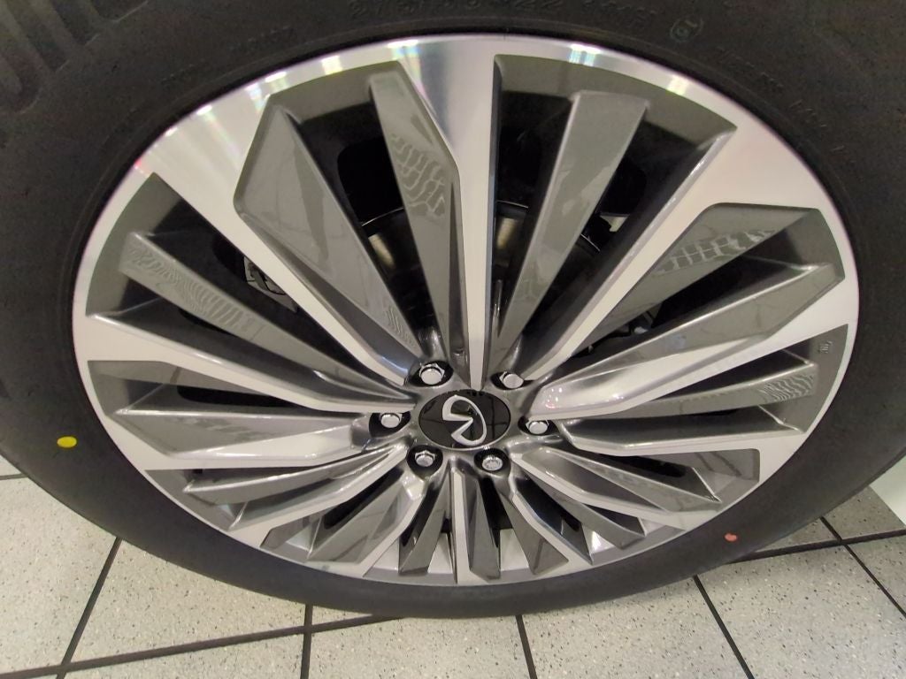 2026 INFINITI QX80 LUXE