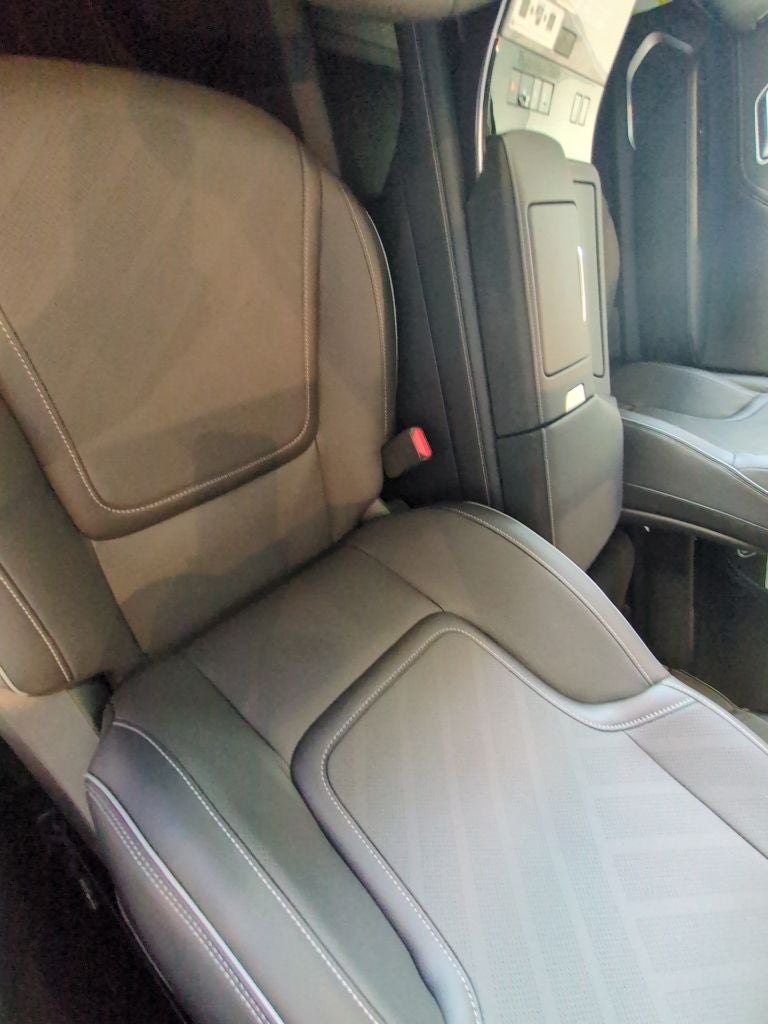 2027 INFINITI QX80 Luxe 4WD