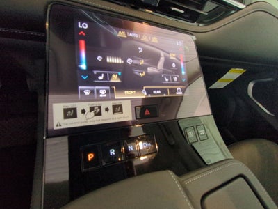 2027 INFINITI QX80 Luxe 4WD