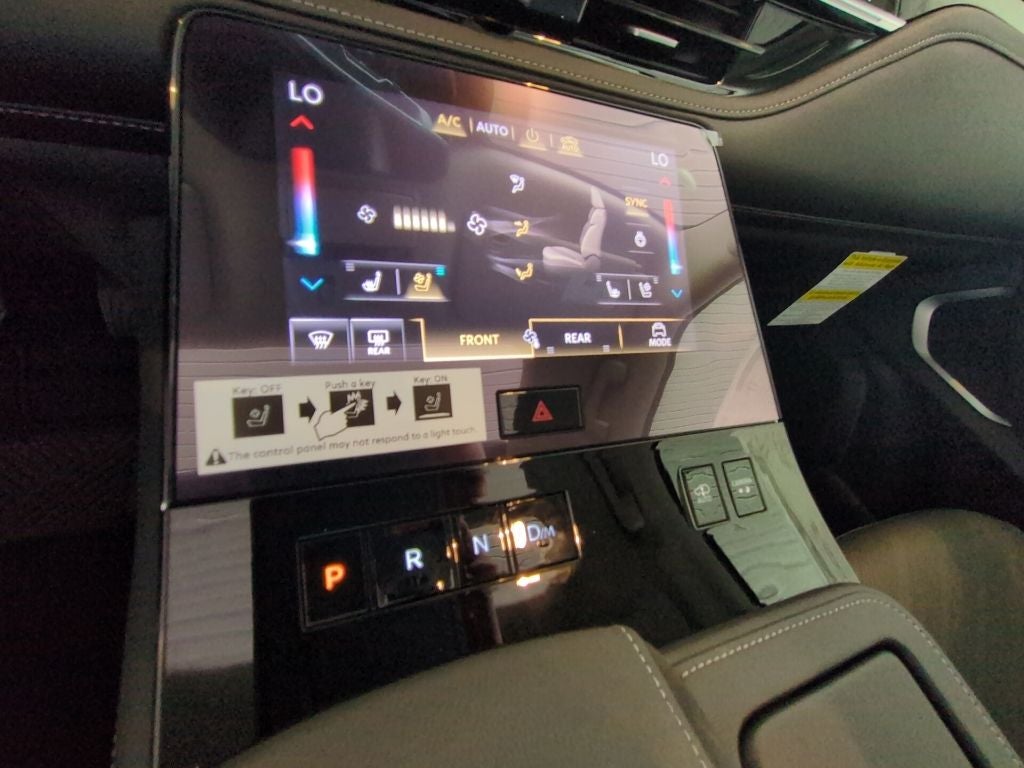 2027 INFINITI QX80 Luxe 4WD