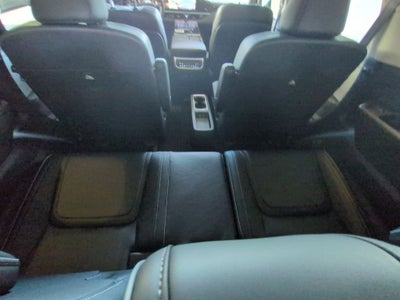 2027 INFINITI QX80 Luxe 4WD