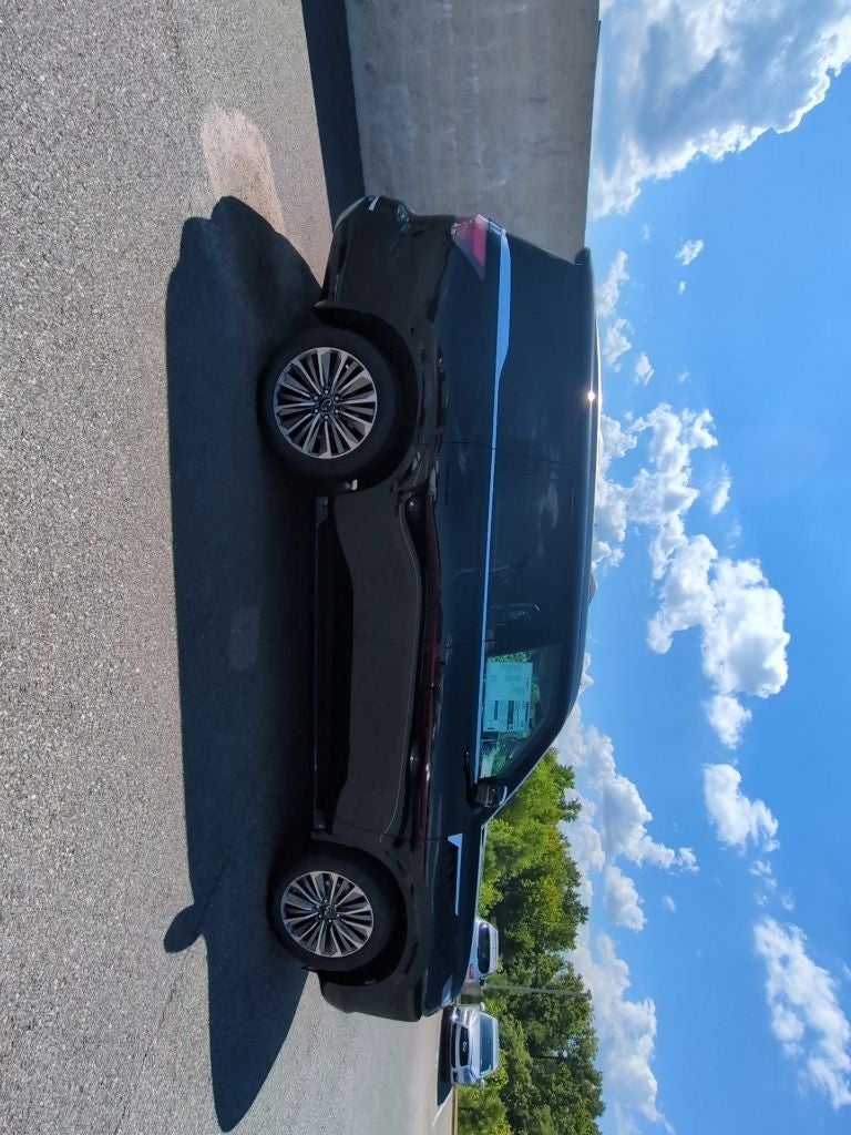2027 INFINITI QX80 Luxe 4WD
