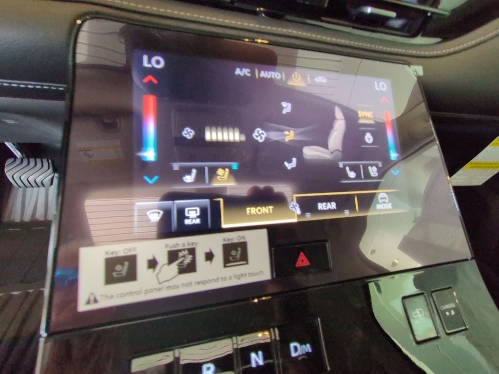 2027 INFINITI QX80 Luxe 4WD