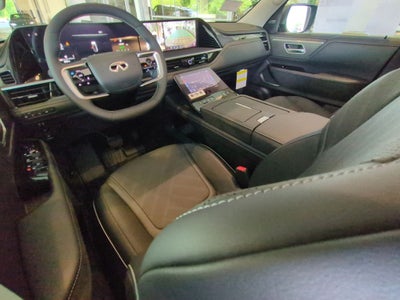 2027 INFINITI QX80 Luxe 4WD