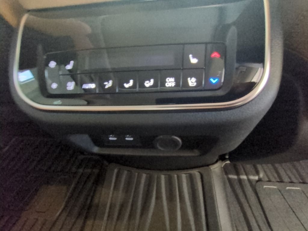 2027 INFINITI QX80 Luxe 4WD