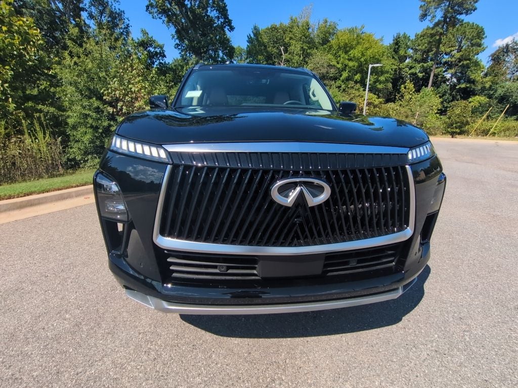 2027 INFINITI QX80 Luxe 4WD